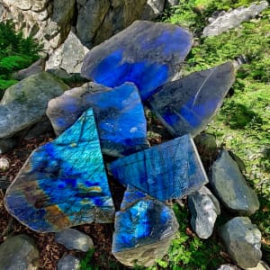 Labradorite Gemstone Rough